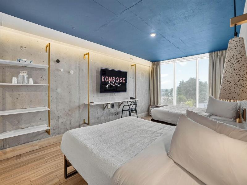 Kompose Boutique Hotel image