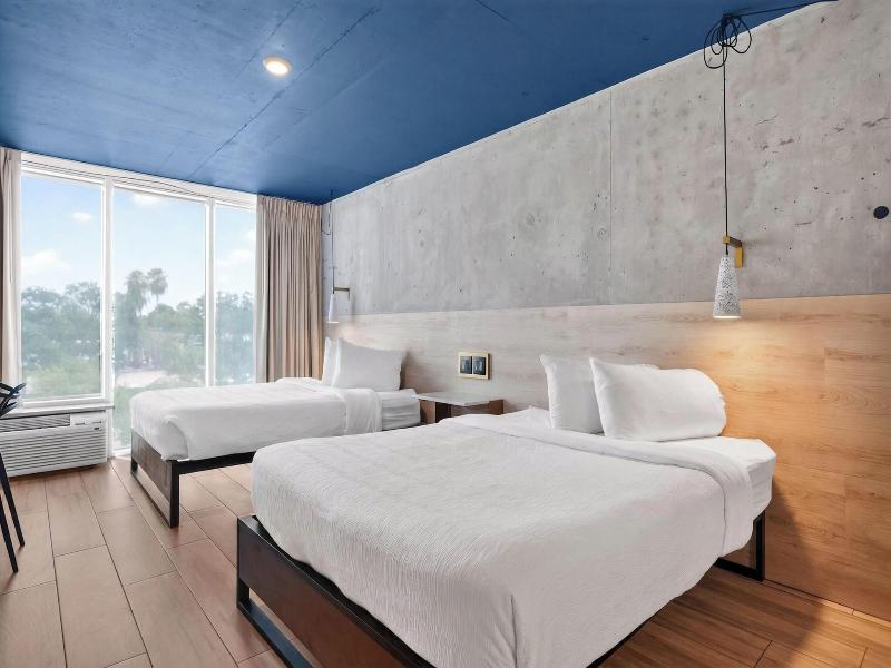 Kompose Boutique Hotel image