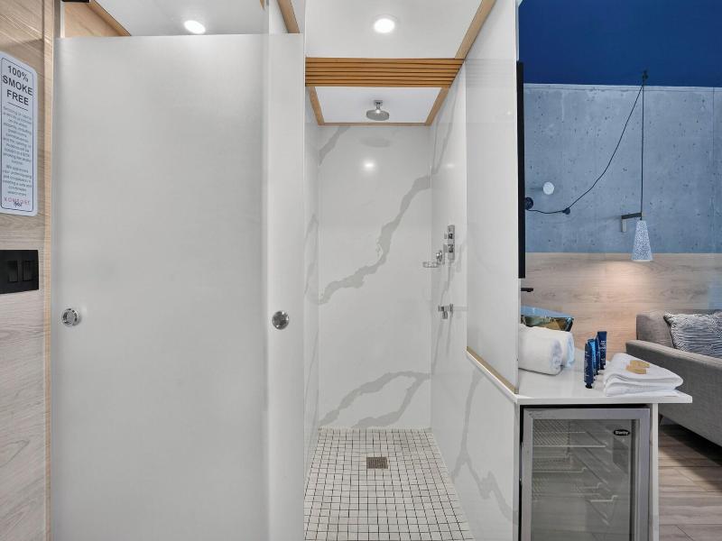 Kompose Boutique Hotel image