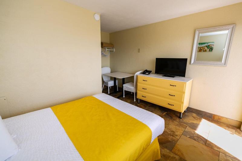 American Safari Motel image