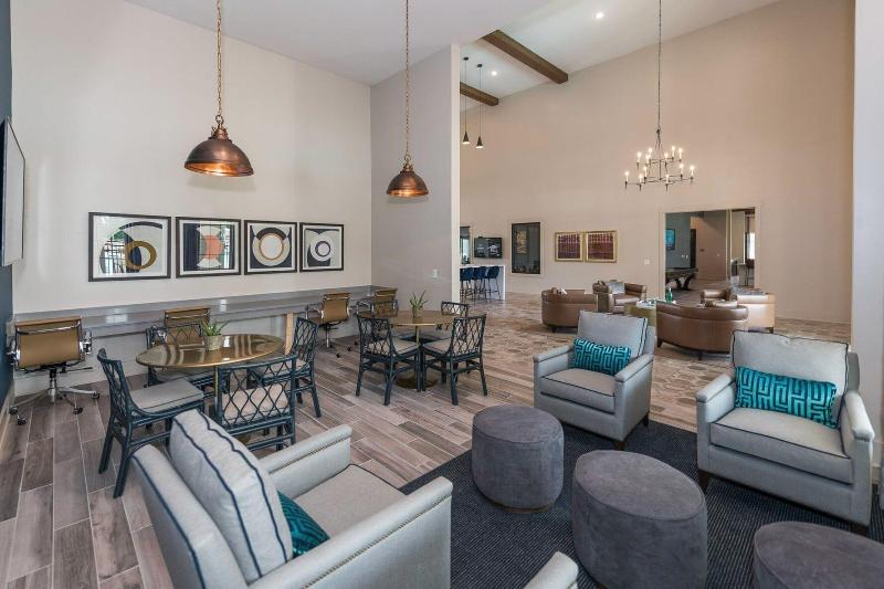 Silver Collection Hotel image