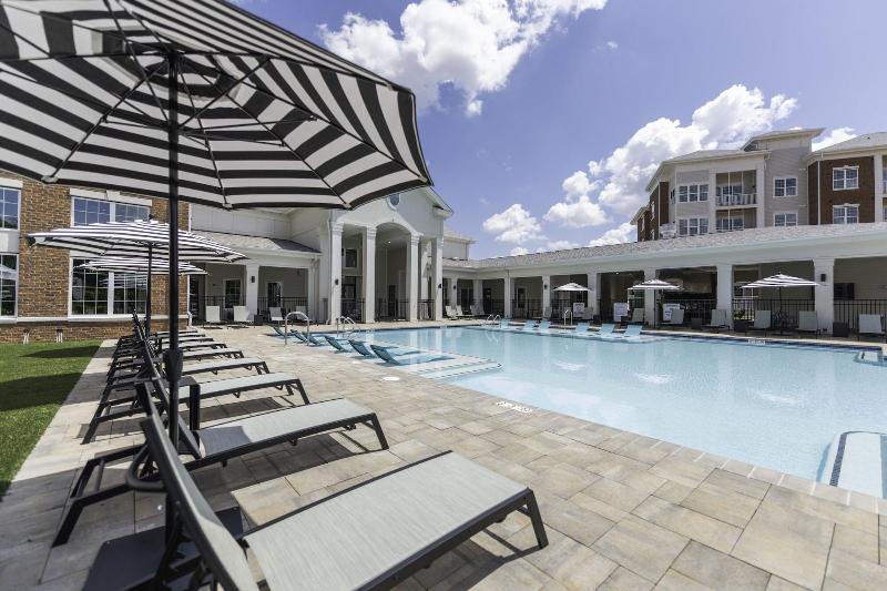 Silver Collection Hotel image