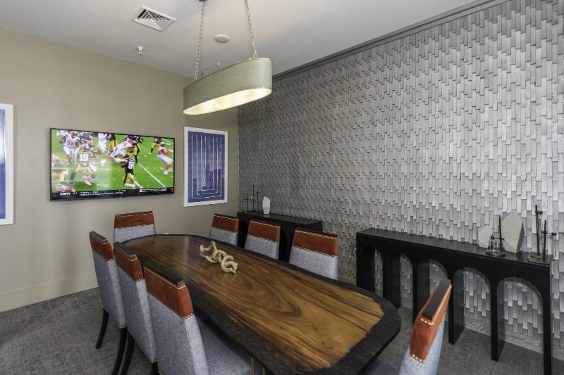 Silver Collection Hotel image