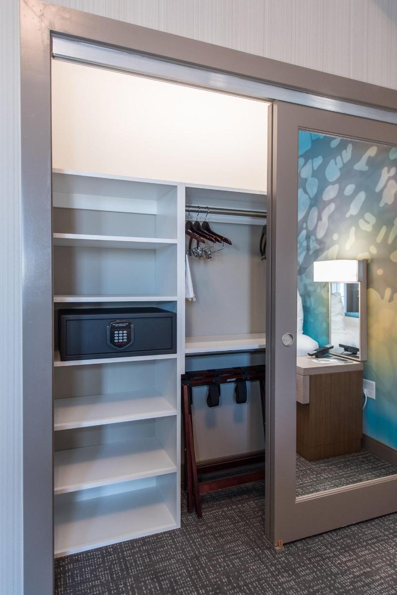Silver Collection Hotel image