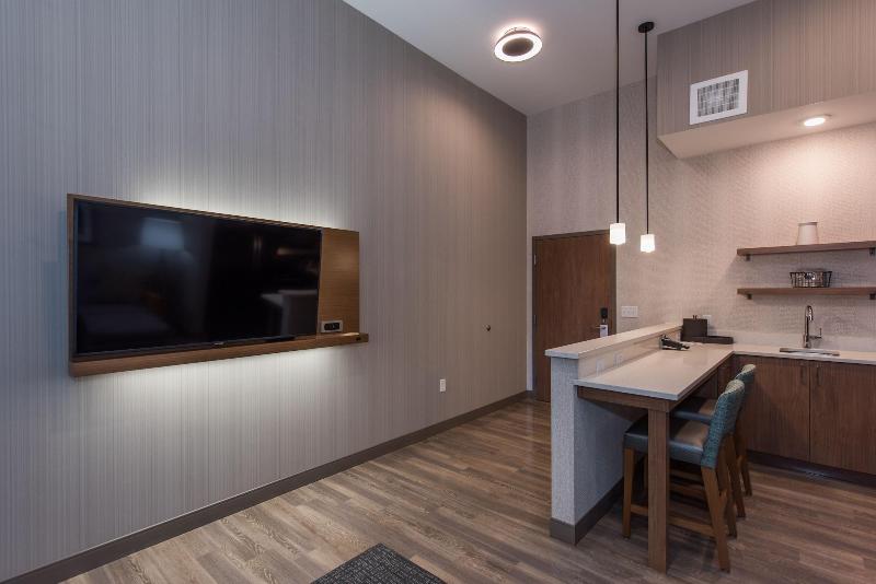 Silver Collection Hotel image