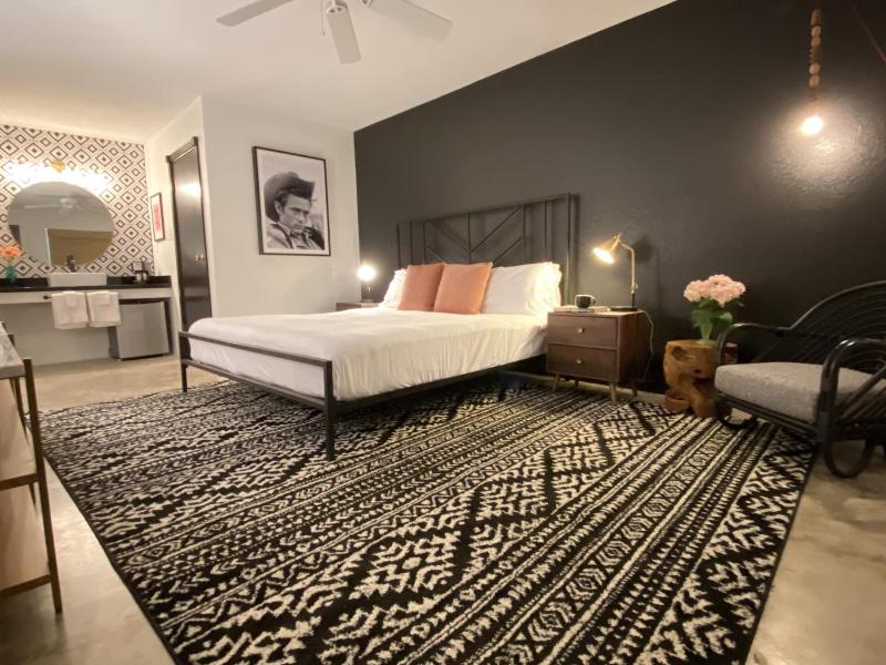Wimberley Inn image