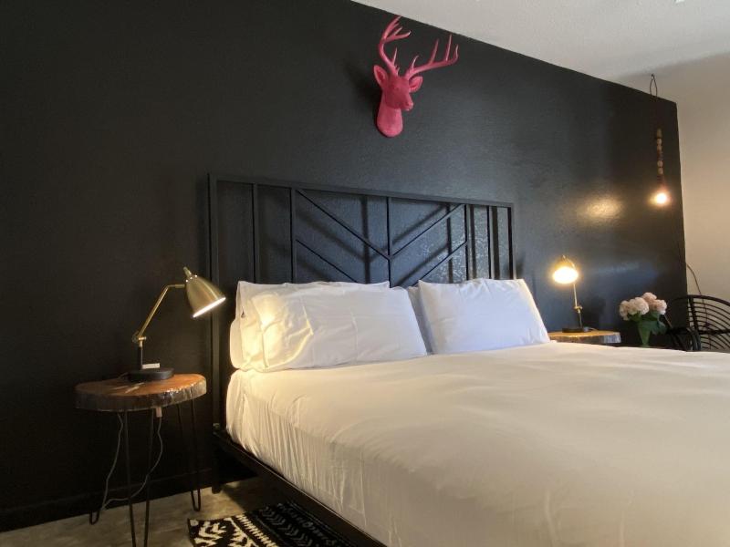 Wimberley Inn image
