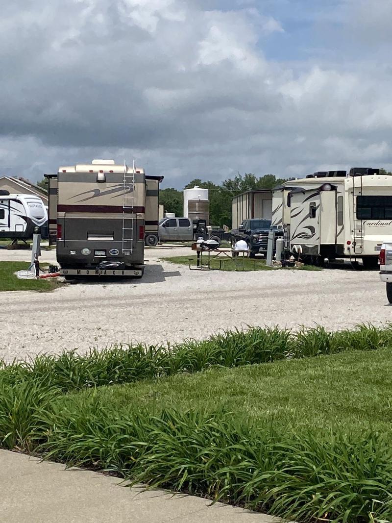 Garnett Hotel & RV Park