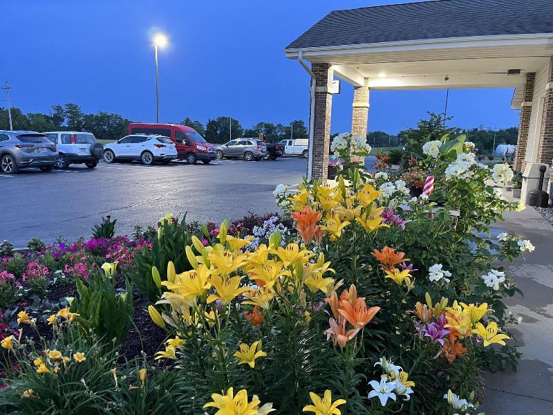 Garnett Hotel & RV Park