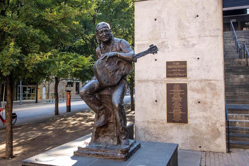 Kasa Austin 2nd Street Apartments