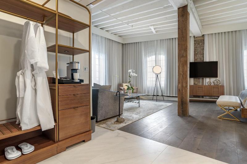 One11 Hotel image