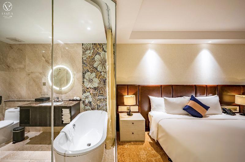 La Vela Saigon Hotel image