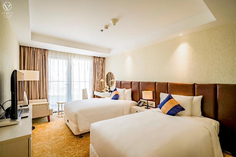 La Vela Saigon Hotel image