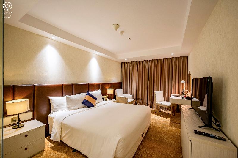 La Vela Saigon Hotel image