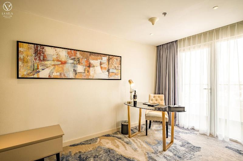 La Vela Saigon Hotel image