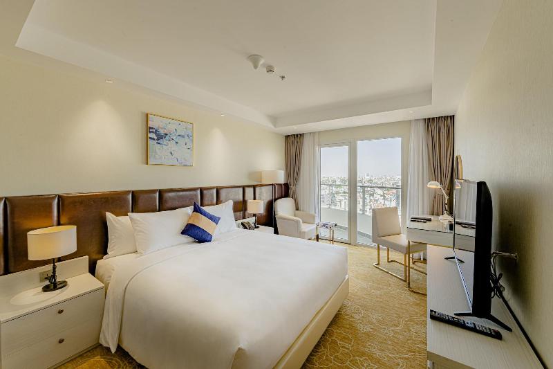 La Vela Saigon Hotel image