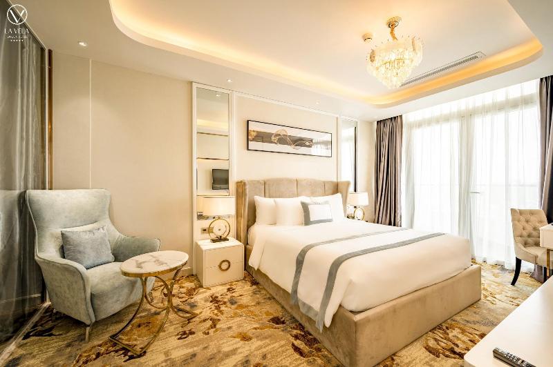 La Vela Saigon Hotel image