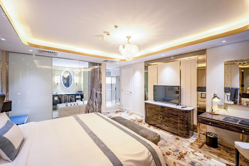 La Vela Saigon Hotel image