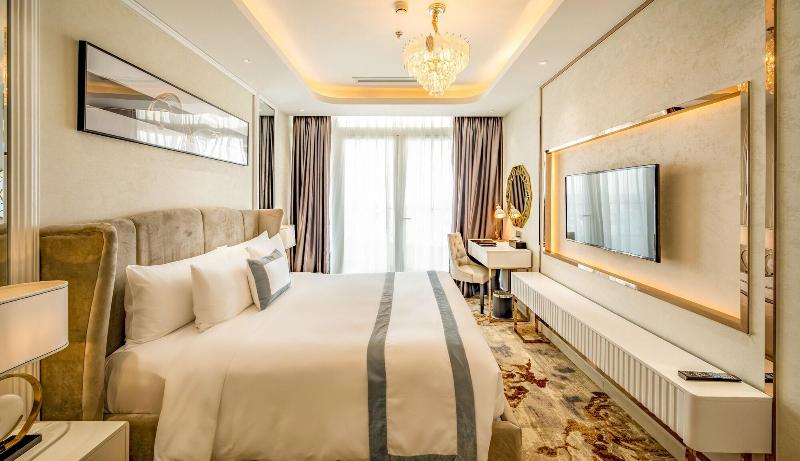 La Vela Saigon Hotel image