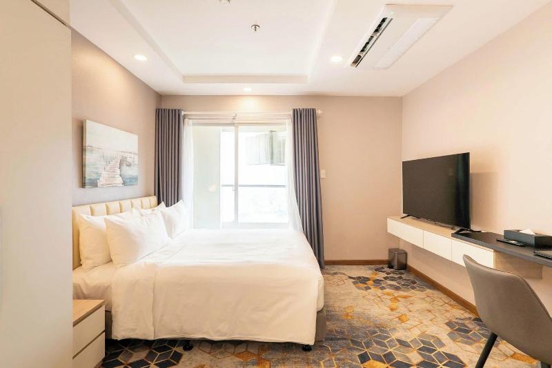 La Vela Saigon Hotel image