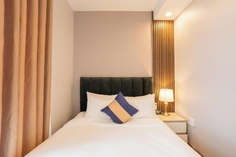 La Vela Saigon Hotel image