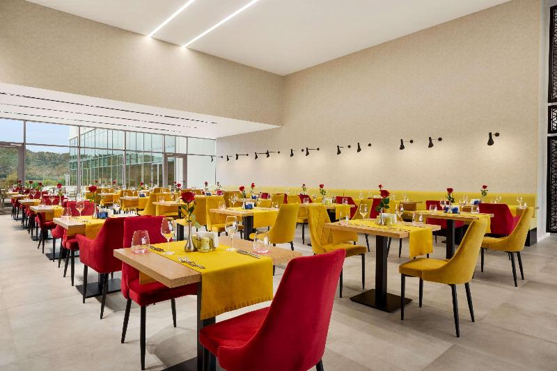Ramada Targu Jiu image
