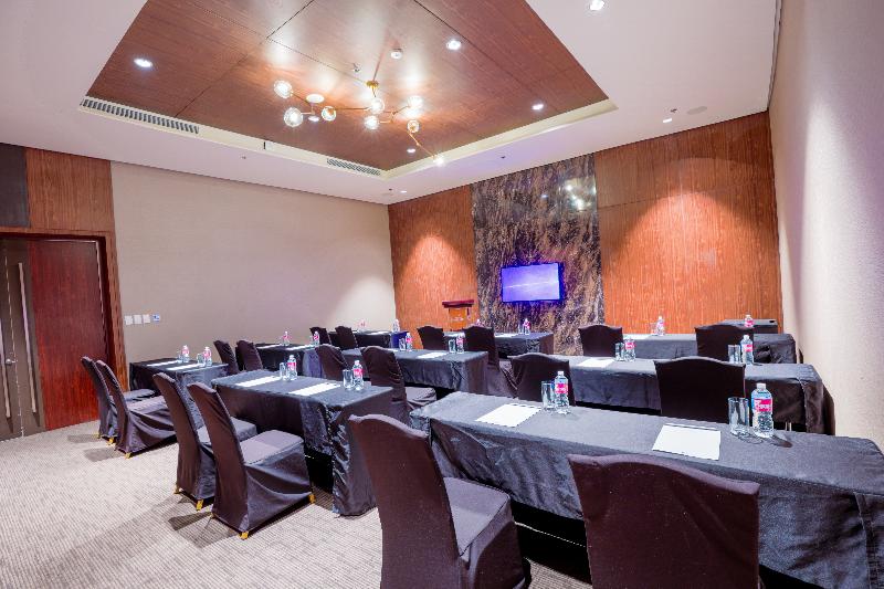 Grand Summit Hotel General Santos image