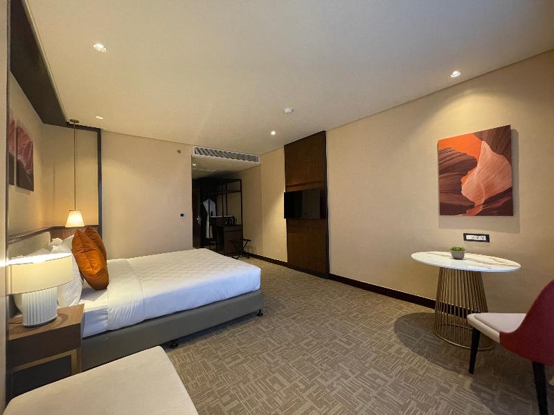 Grand Summit Hotel General Santos image