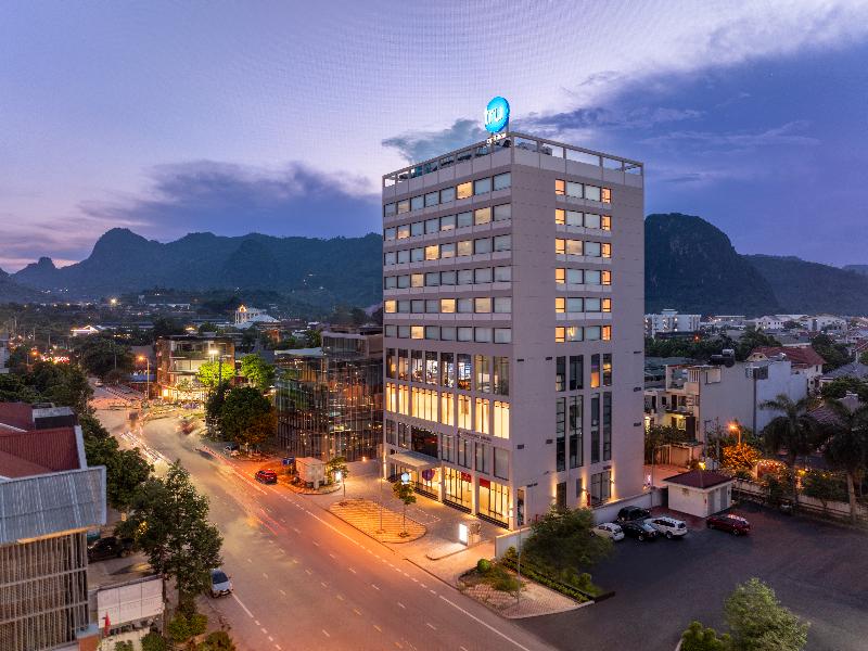 Tru by Hilton Hoa Binh City Centre image