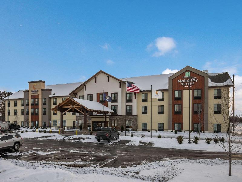 Comfort Inn & Suites Gaylord image