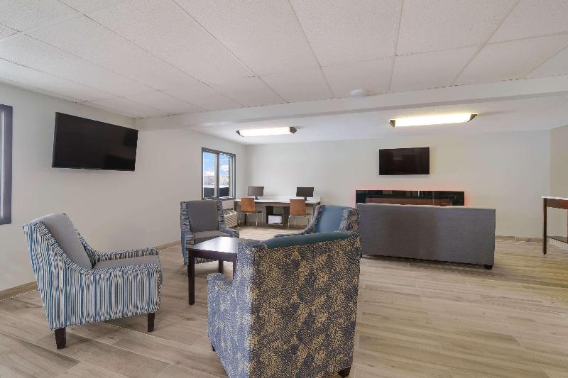 Econo Lodge Williston image