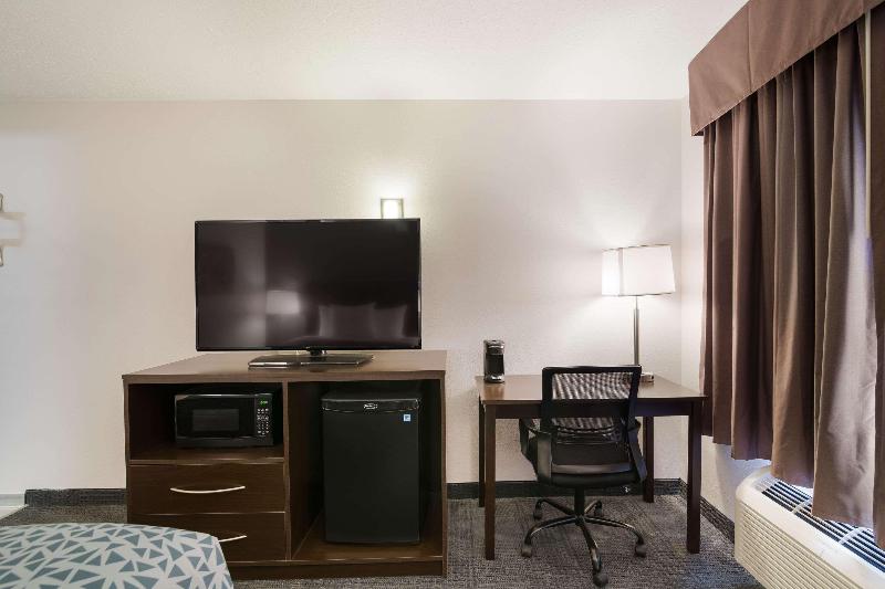 Econo Lodge Williston image