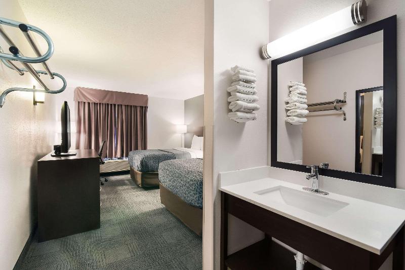 Econo Lodge Williston image