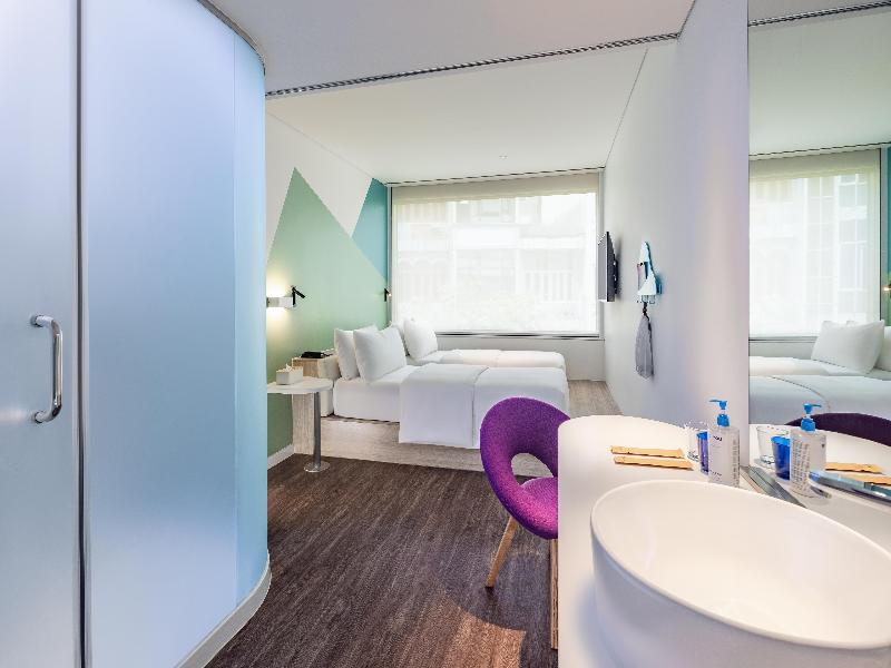 Tru by Hilton Ha Long Hon Gai Centre image
