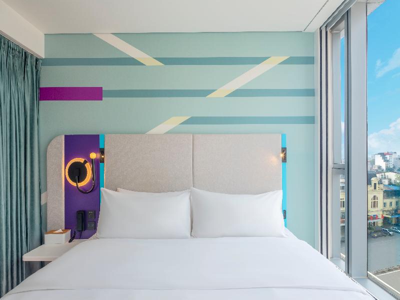 Tru by Hilton Ha Long Hon Gai Centre image