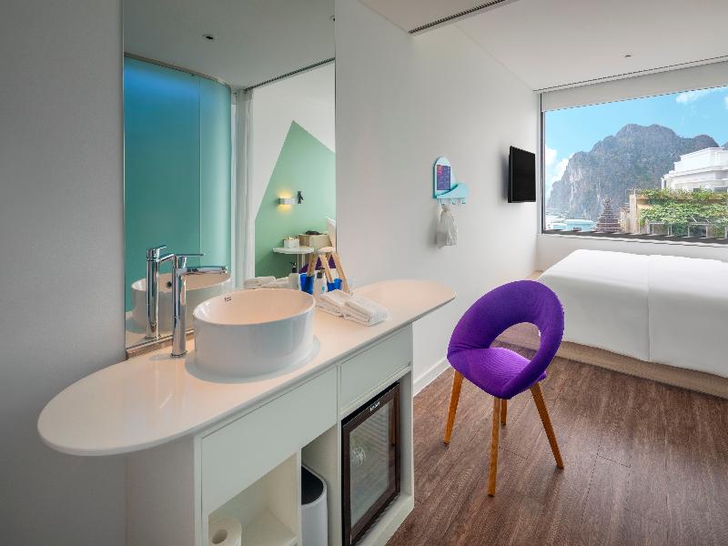 Tru by Hilton Ha Long Hon Gai Centre image