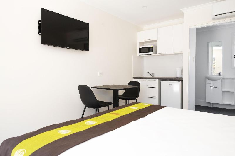 Petrie Mill Motel image
