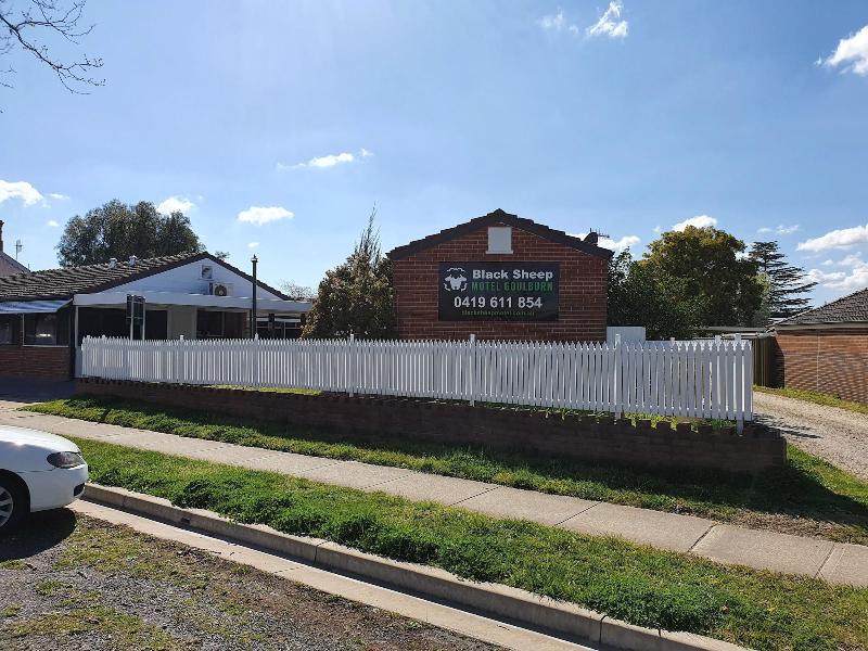 Black Sheep Motel Goulburn — general view