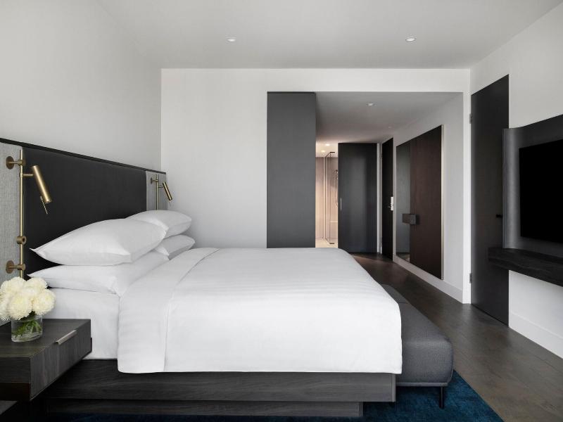 Melbourne Marriott Hotel Docklands image