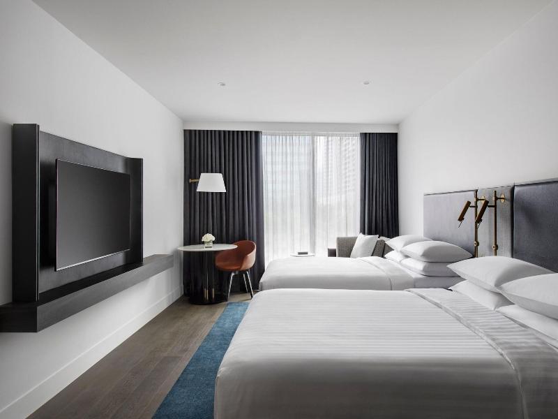 Melbourne Marriott Hotel Docklands image