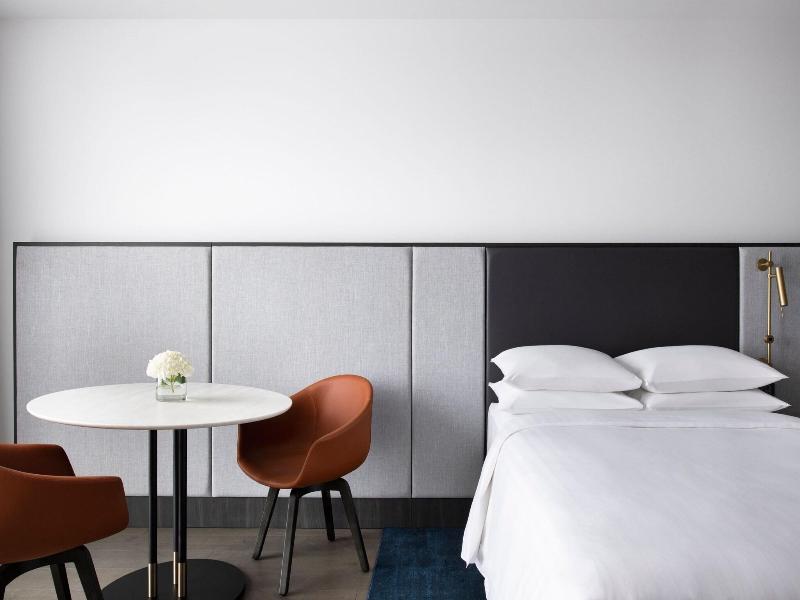 Melbourne Marriott Hotel Docklands image