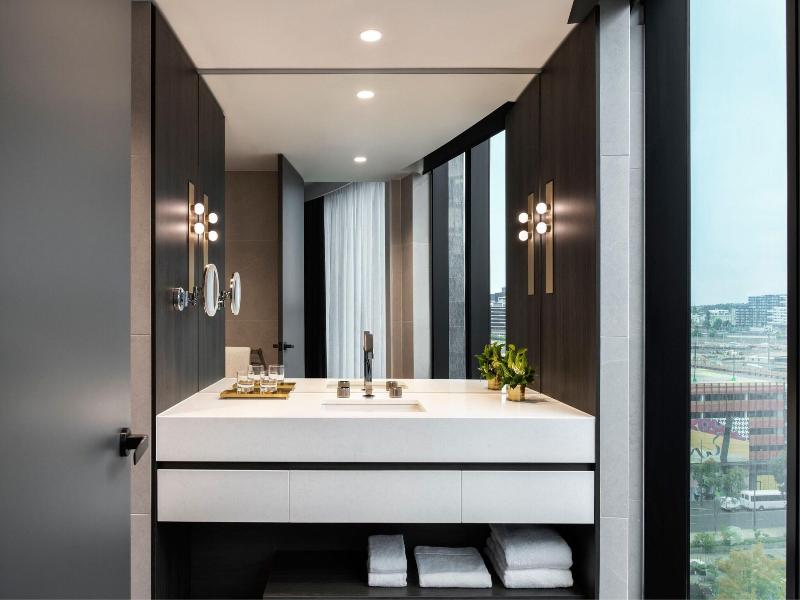 Melbourne Marriott Hotel Docklands image