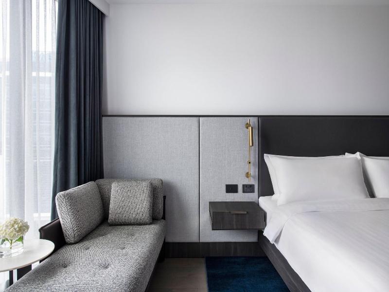 Melbourne Marriott Hotel Docklands image