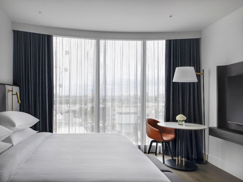 Melbourne Marriott Hotel Docklands image