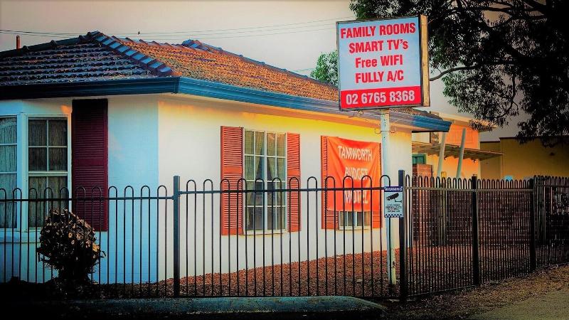 Tamworth Budget Motel — general view
