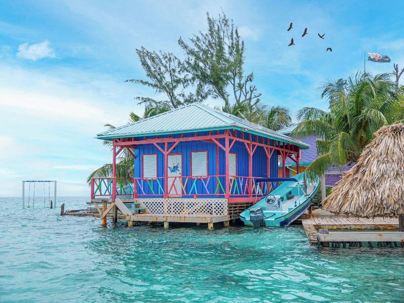 King Lewey's Island Resort image