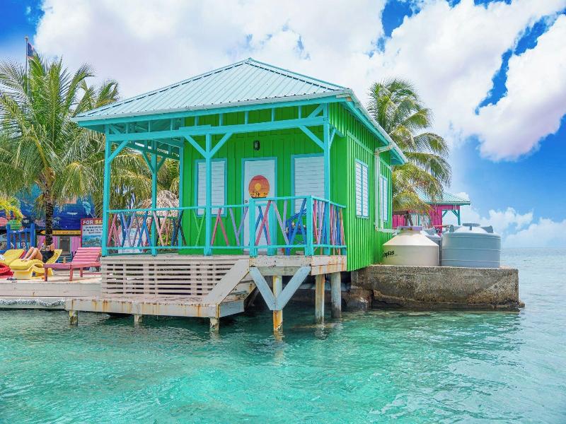 King Lewey's Island Resort image