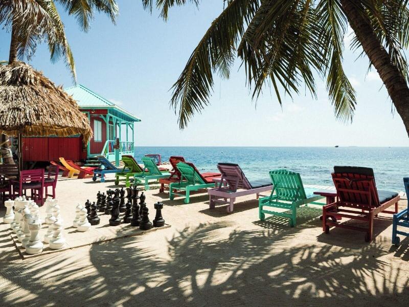 King Lewey's Island Resort image