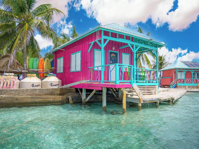 King Lewey's Island Resort image