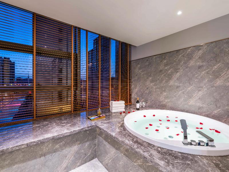 Mercure Yan'an Downtown image